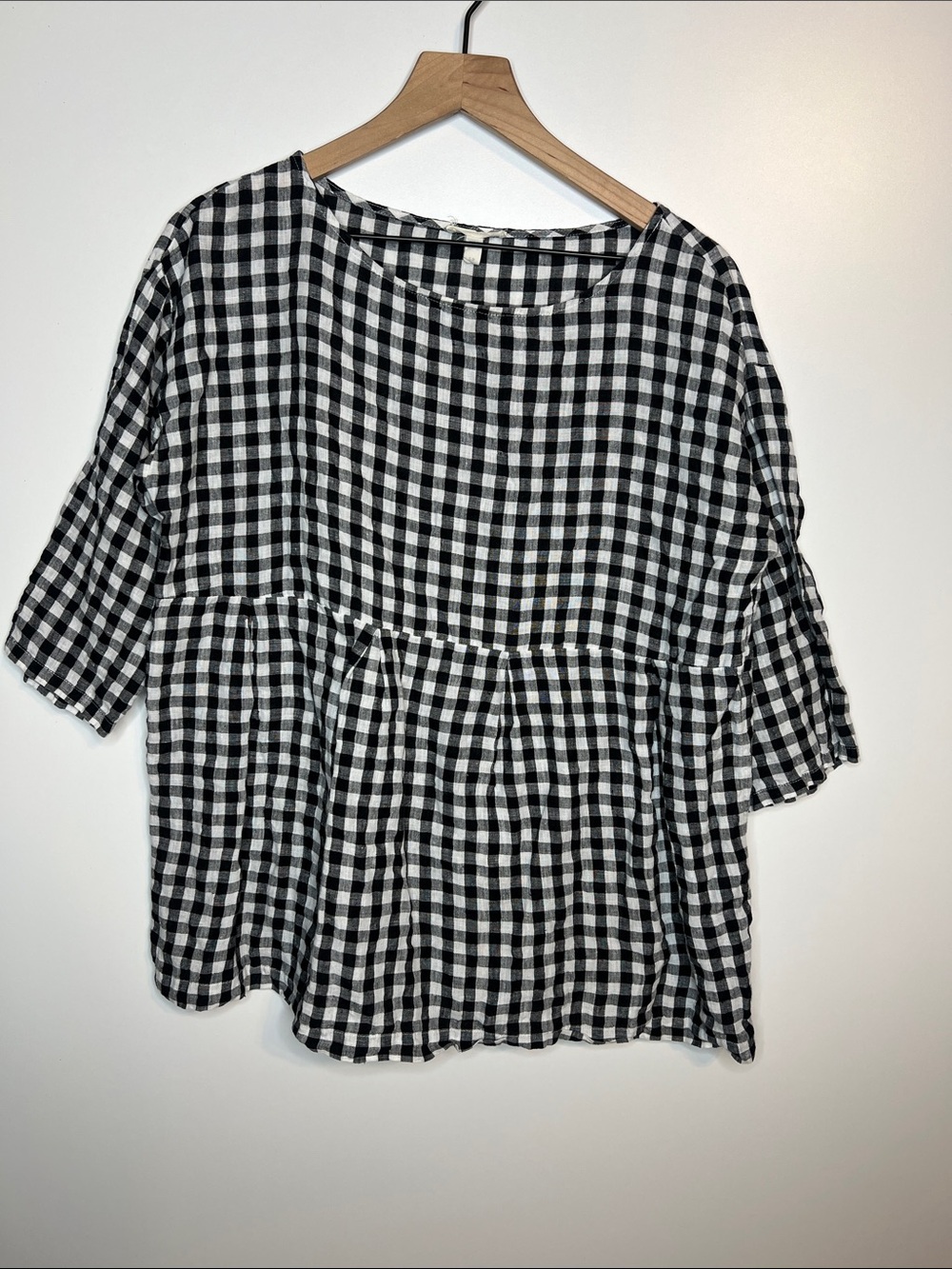 Eileen Fisher 100% linen peplum top